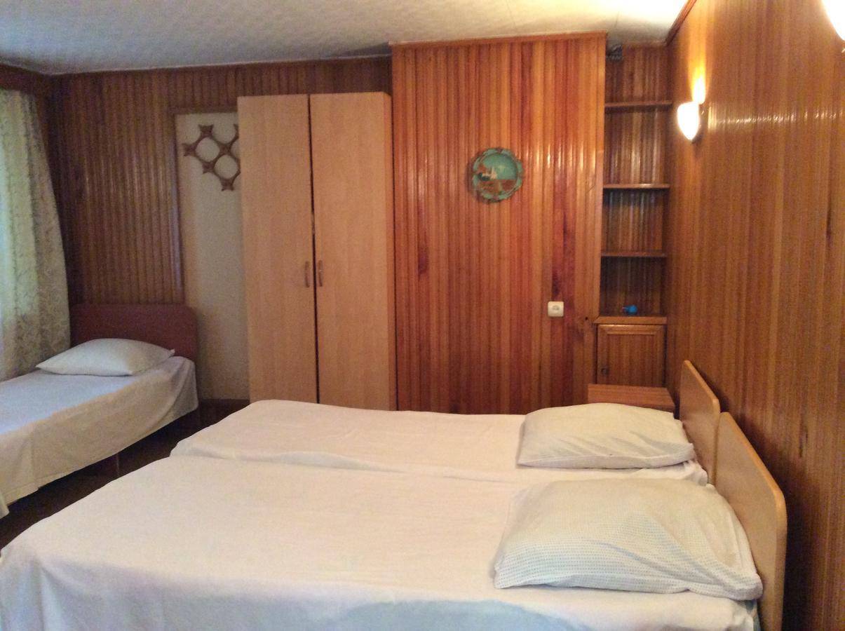 Guest House Dali Gagra Exterior foto